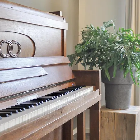 Het Uitzicht * Leende